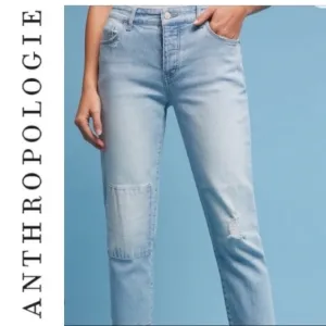 Anthropologie Pilcro Hyphen Distressed Frayed Hem Boyfriend Jeans