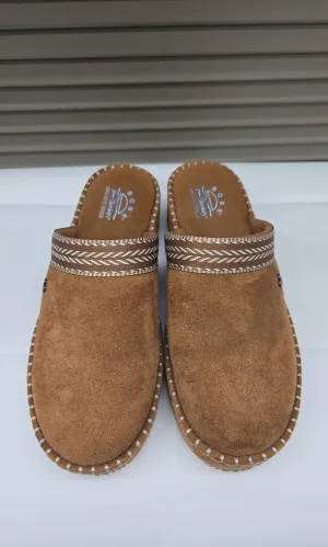 BOBS Size 9 Slip-On