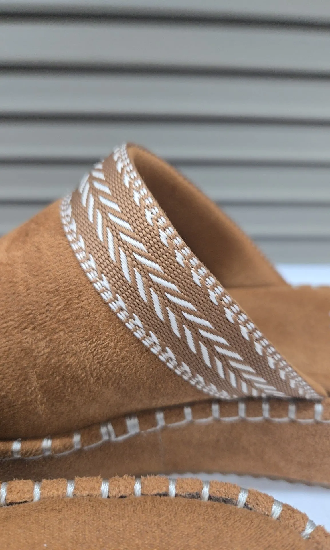 BOBS Size 9 Slip-On