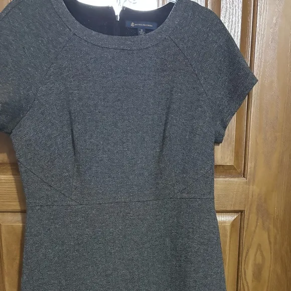 Brooks Brothers Size 12 Women’s Stretch Cap Sleeve Dress in grey herringbone