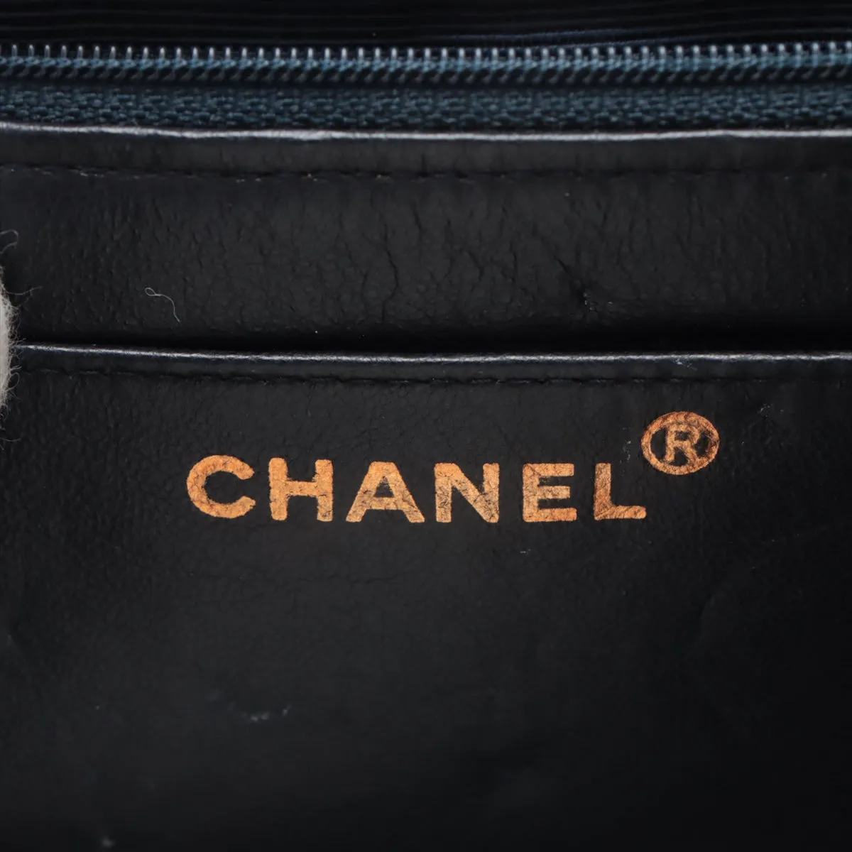 Chanel V Stitch Lambskin Shoulder bag White x navy Gold Metal Fittings #2489