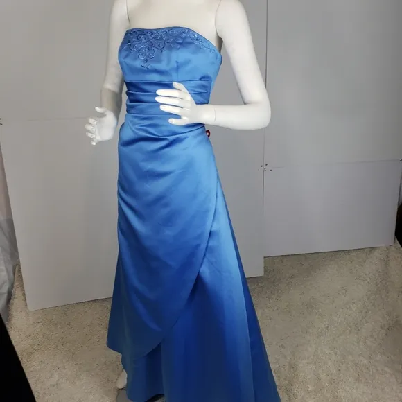 David's Bridal Strapless blue gown dress