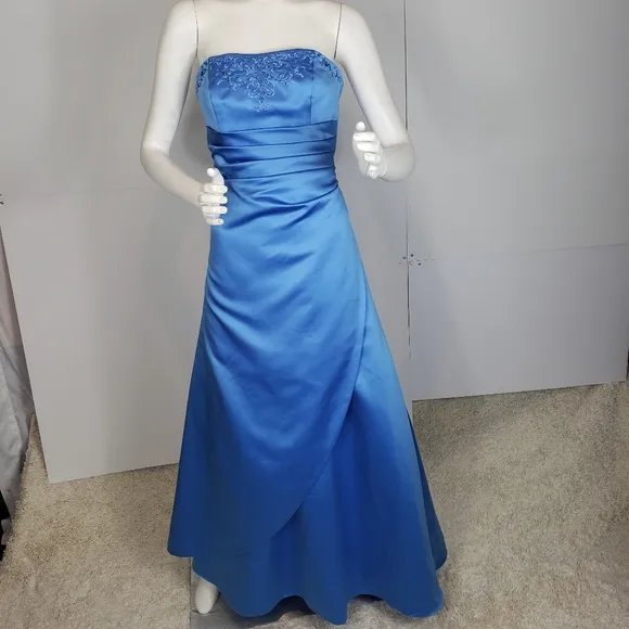David's Bridal Strapless blue gown dress