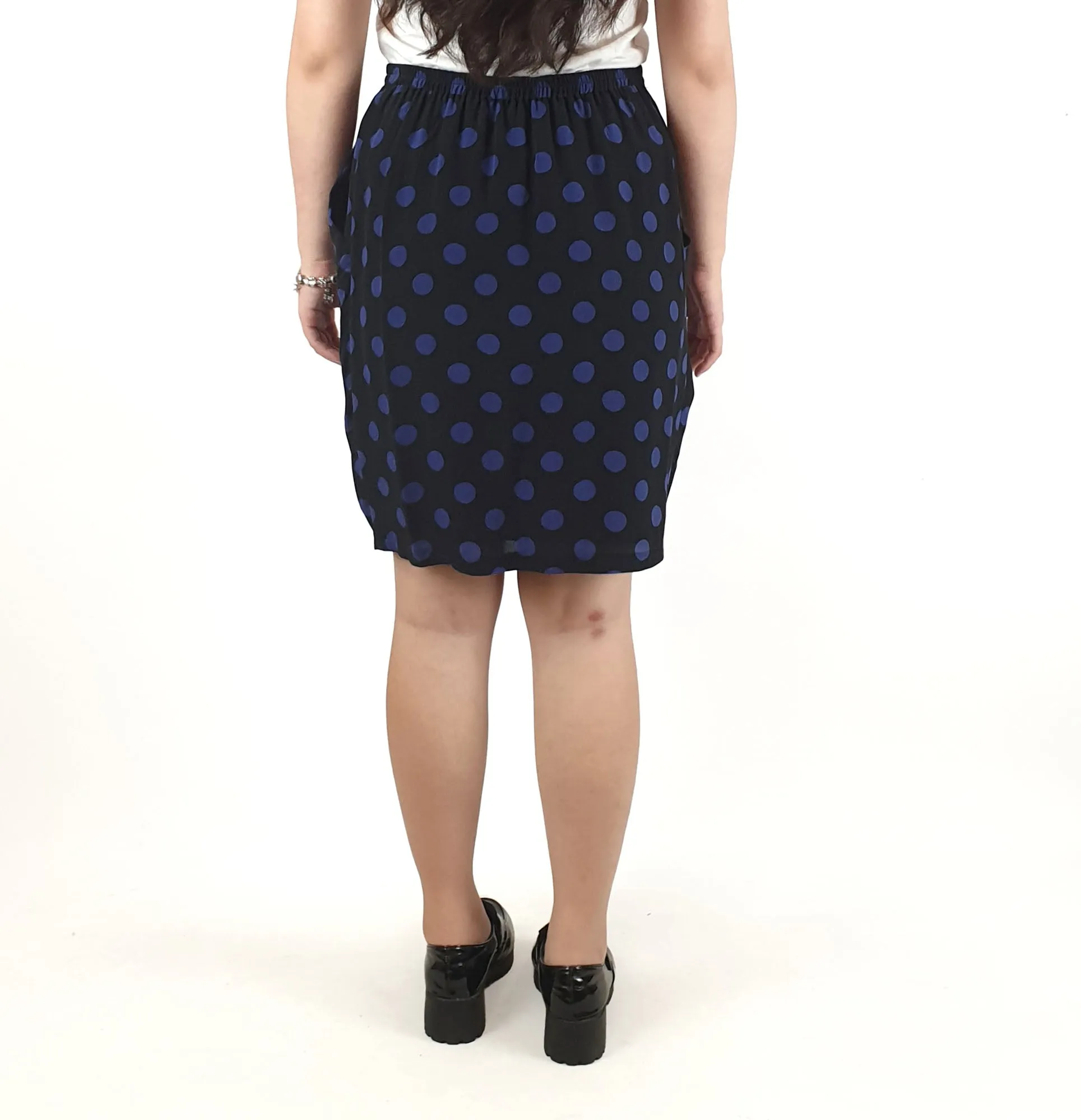 Gorman black 100% silk skirt with purple polka dots and pcokets size 8 (best fits size 6)
