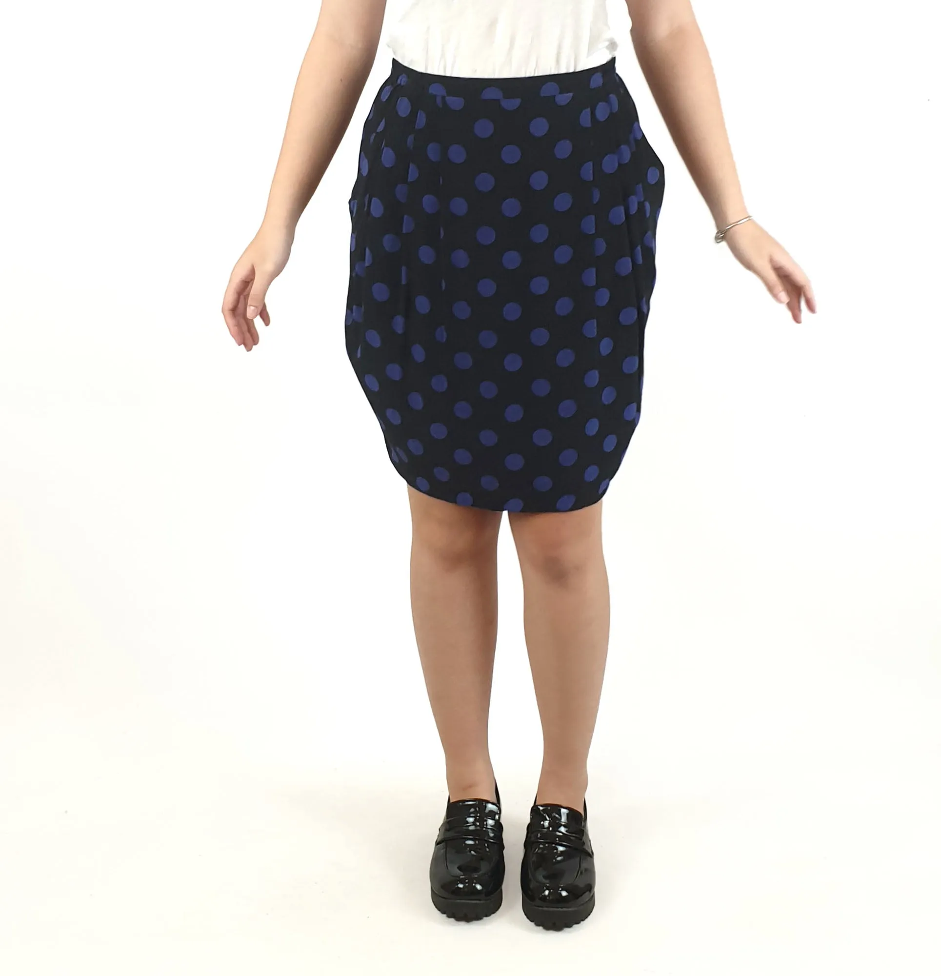 Gorman black 100% silk skirt with purple polka dots and pcokets size 8 (best fits size 6)