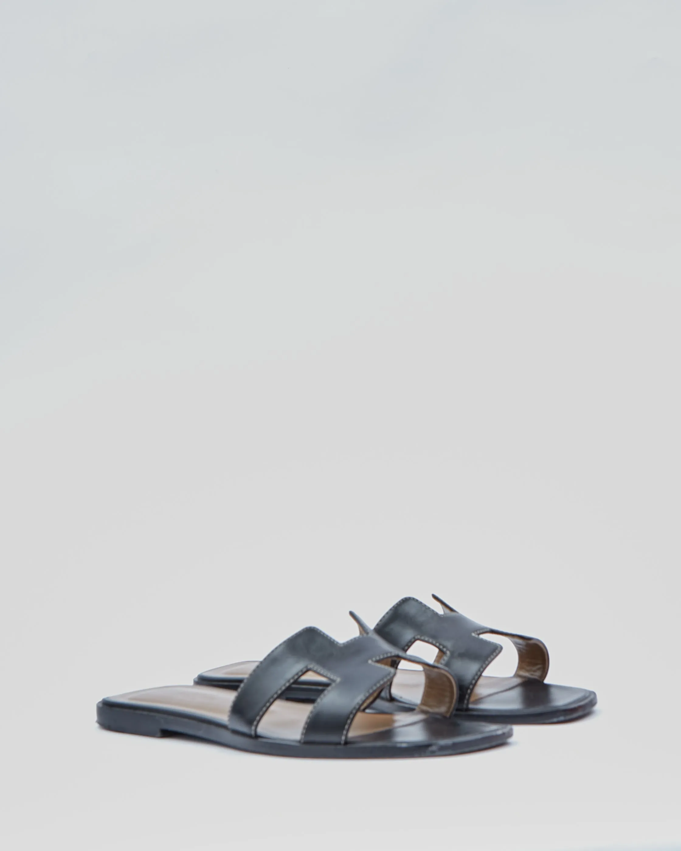 Hermes Black Leather Contrast Stitching Oran Sandals - 38.5
