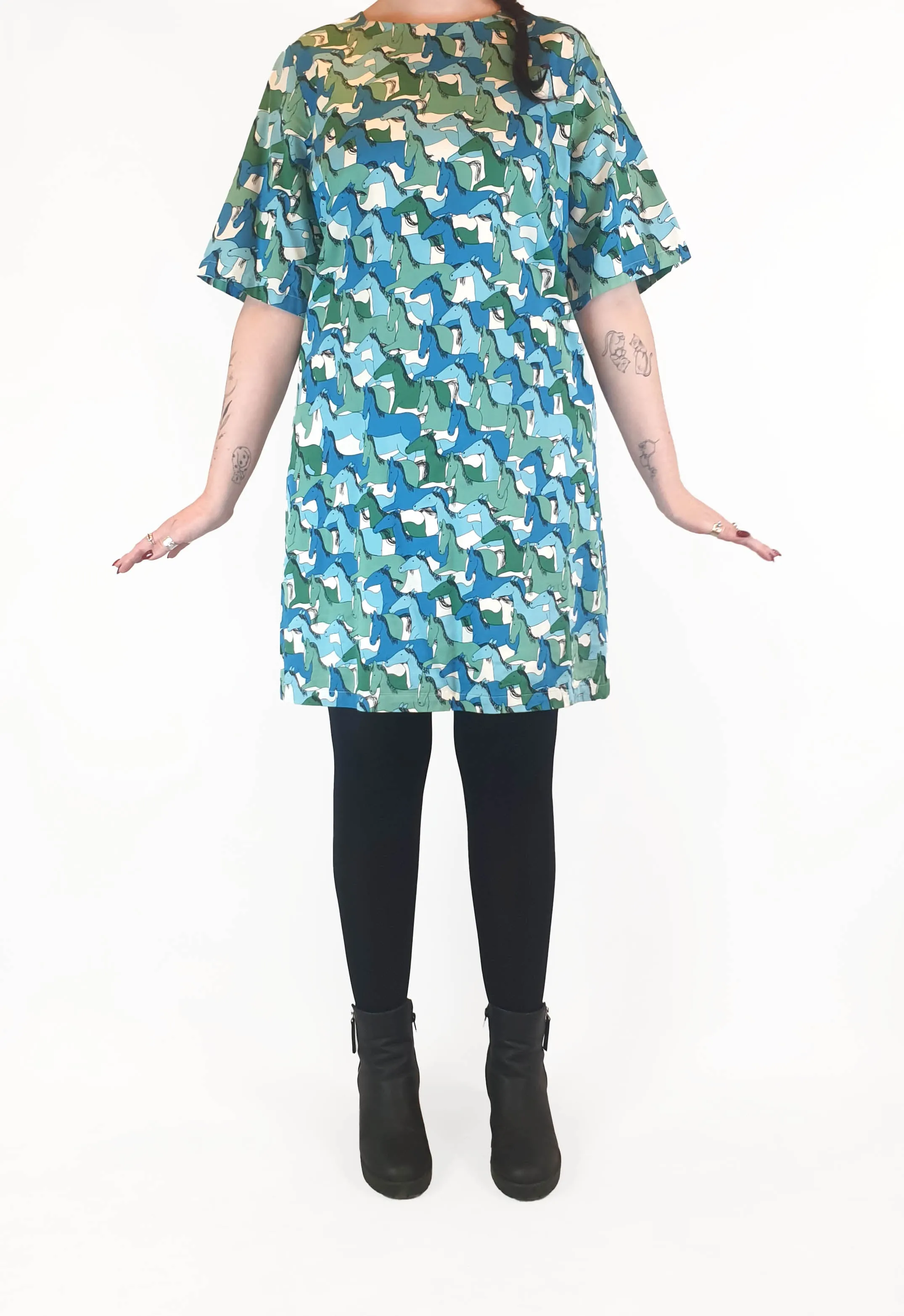 Jericho Road blue and green horse print dress size 16 (tiny fit, best fits 12-small 14)