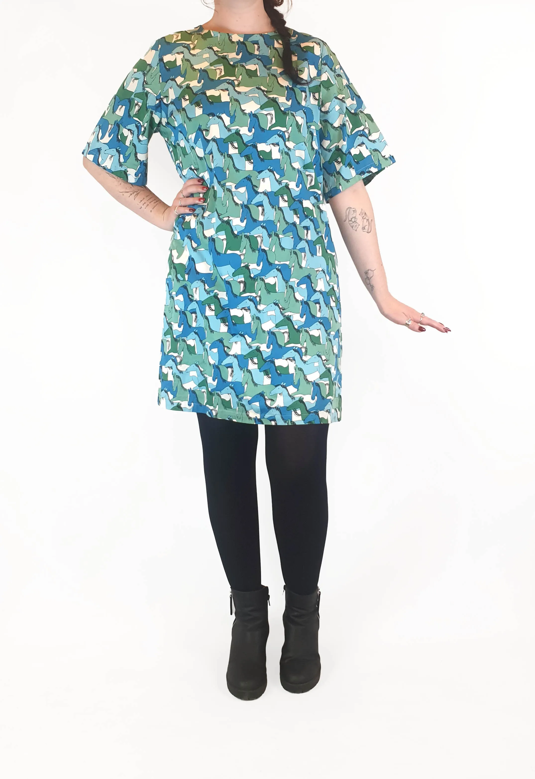 Jericho Road blue and green horse print dress size 16 (tiny fit, best fits 12-small 14)