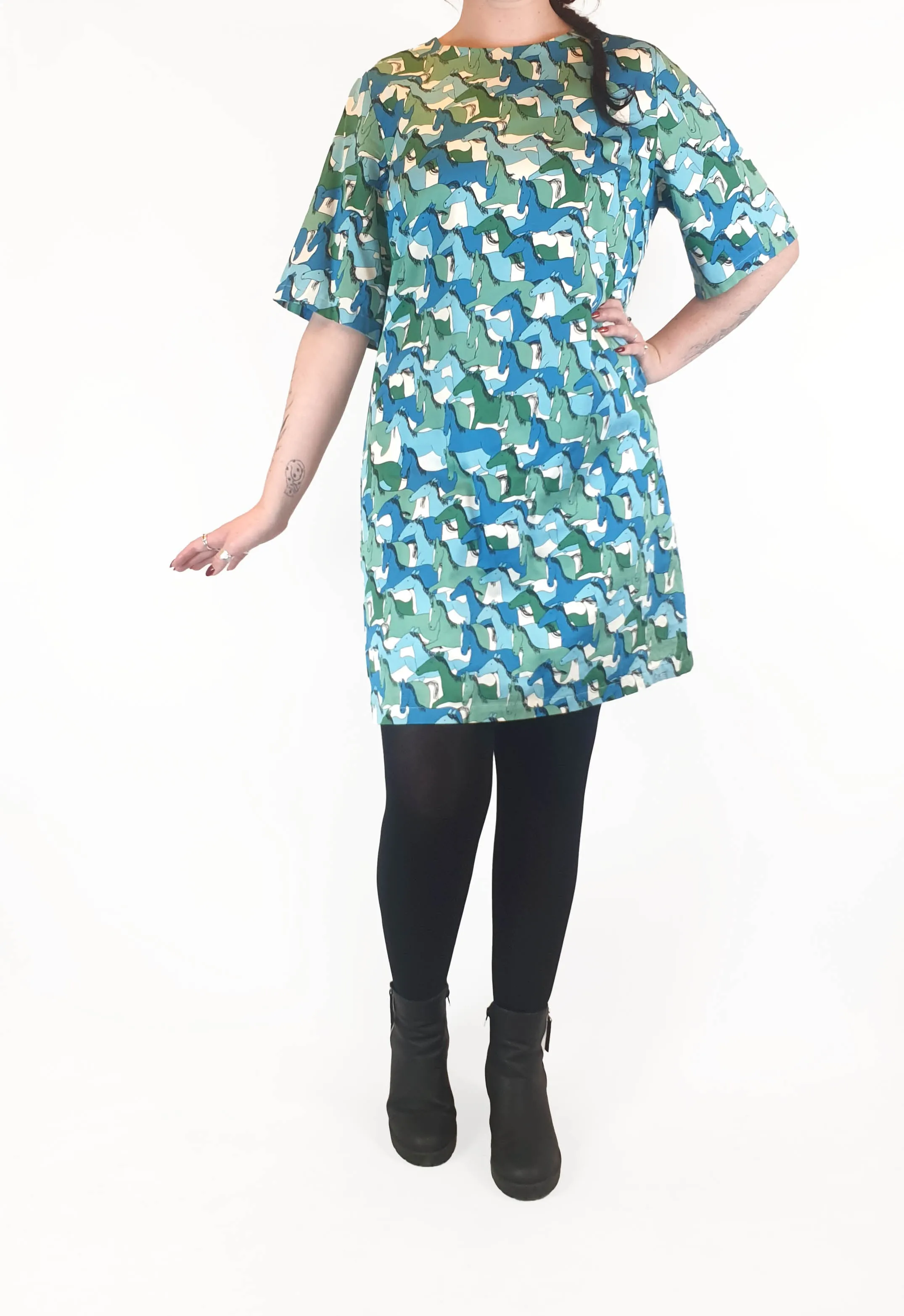 Jericho Road blue and green horse print dress size 16 (tiny fit, best fits 12-small 14)