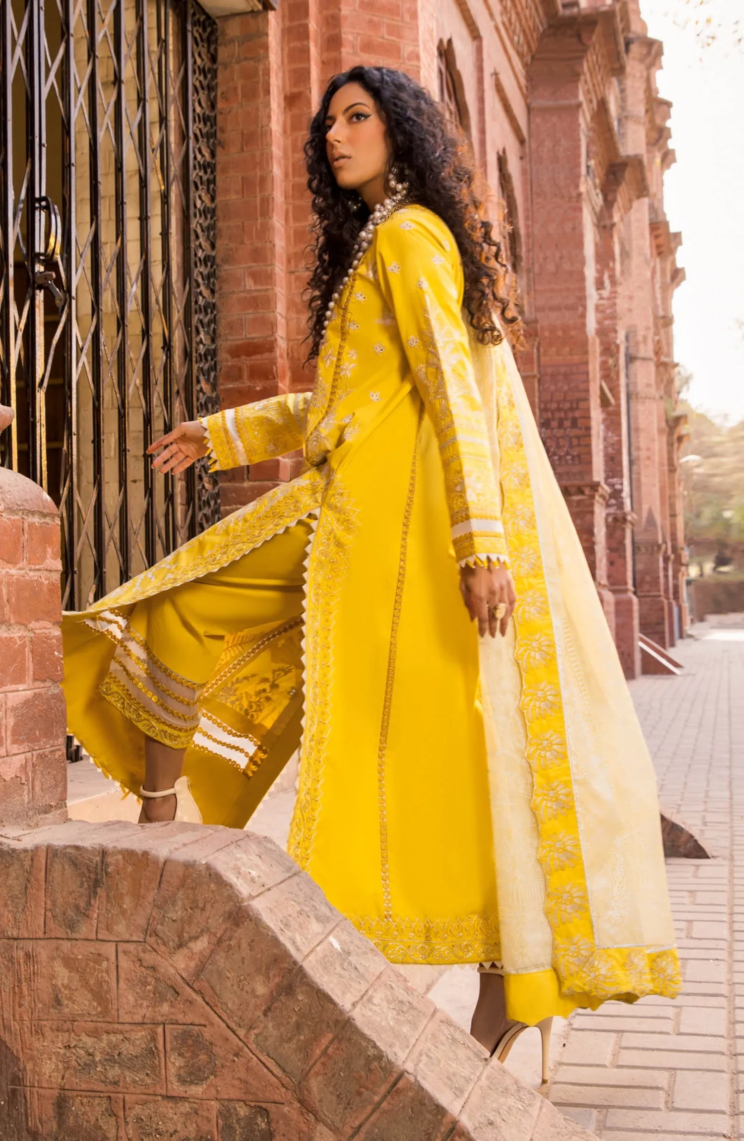 Kameez Trouser Pakistani Eid Dress in Yellow Color