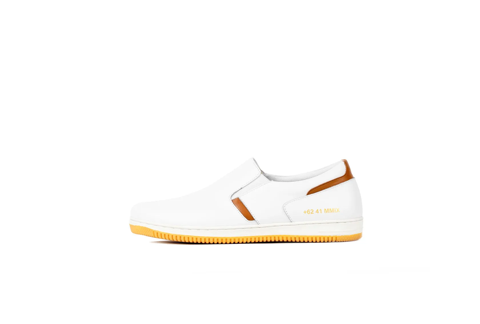 LAC-24 | TRIPLE WHITE | MEN