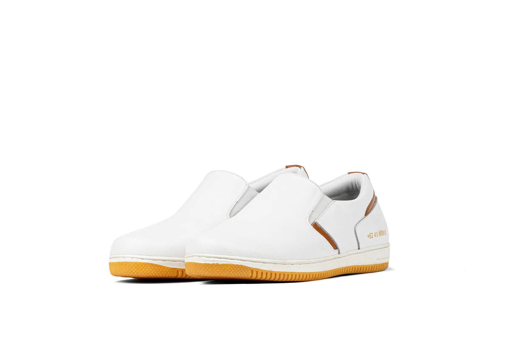 LAC-24 | TRIPLE WHITE | MEN