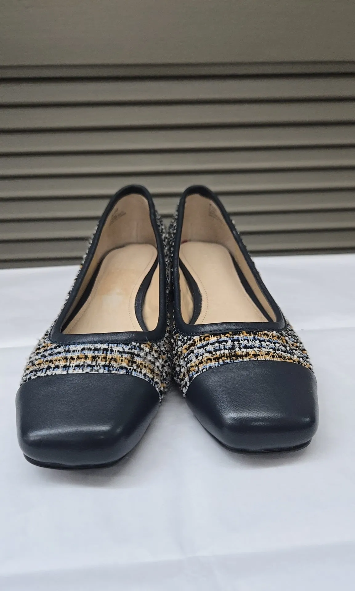 LIVERPOOL Size 7.5 Slip-On