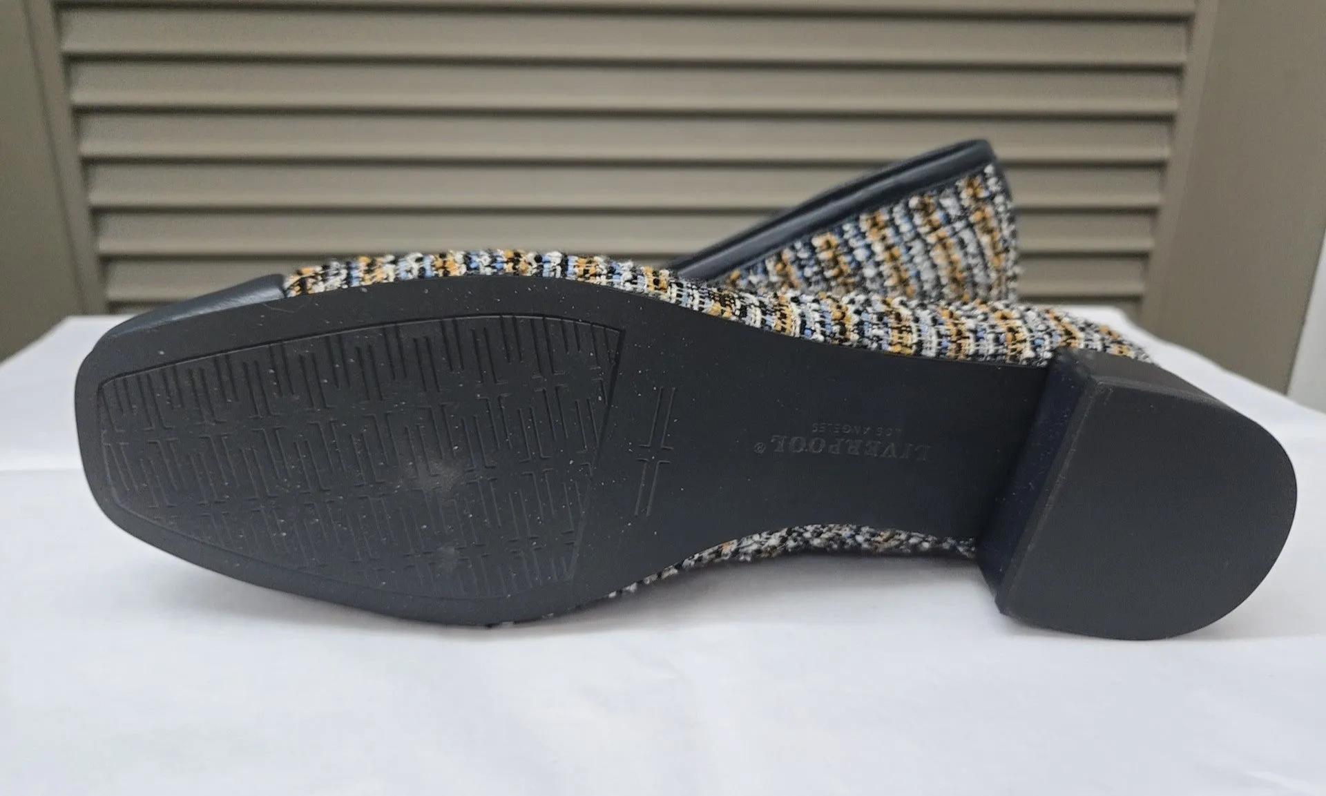 LIVERPOOL Size 7.5 Slip-On