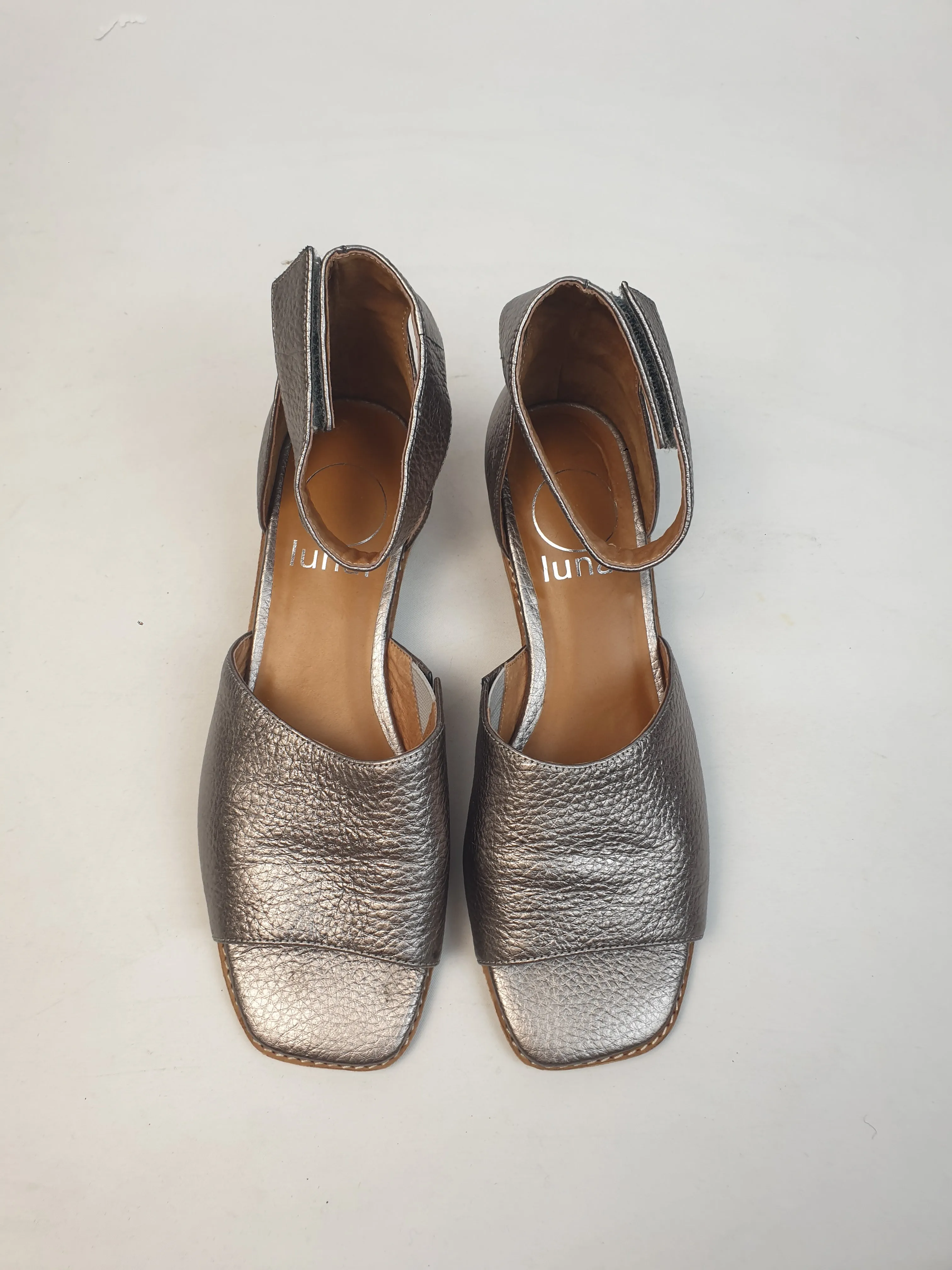 Lunar pewter gold leather ankle strap sandals size 37