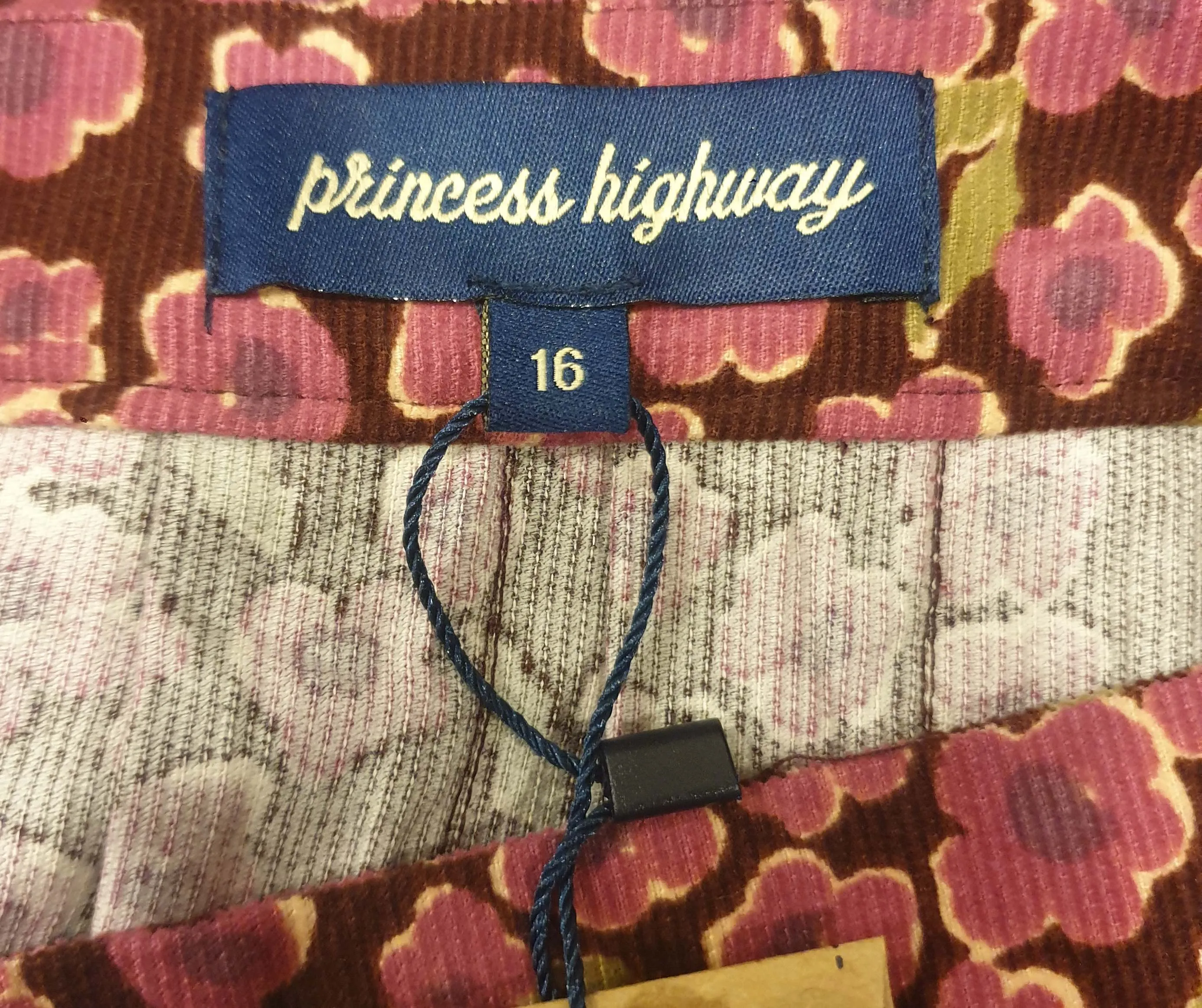 Princess Highway pink print skirt size 16