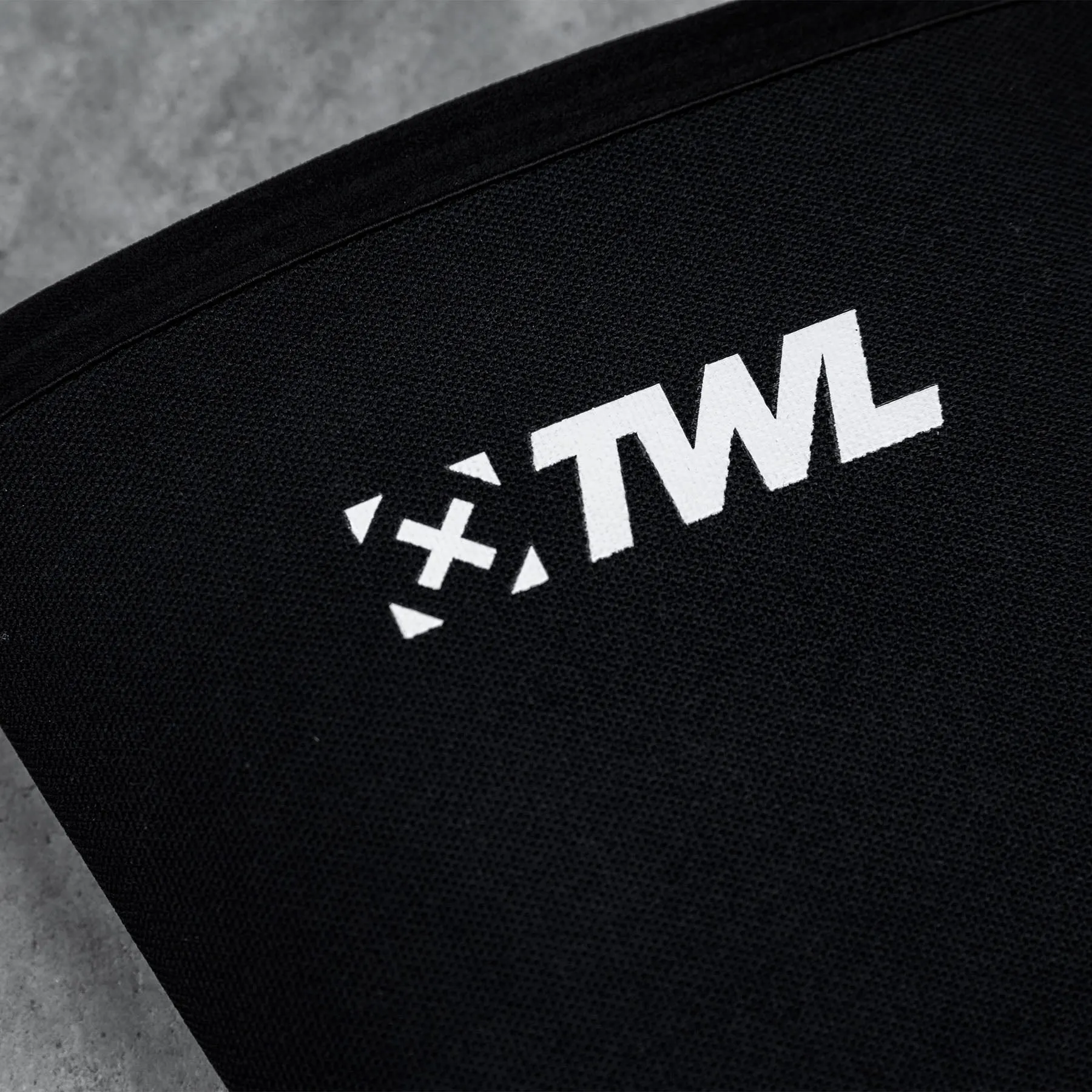 TWL - COMPETITION KNEE SLEEVES - 7MM - BLACK/YELLOW - PAIR