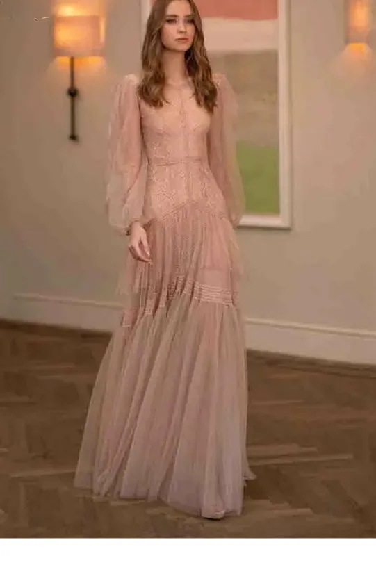 Vanilla Vogue  Riz Lace  Dress