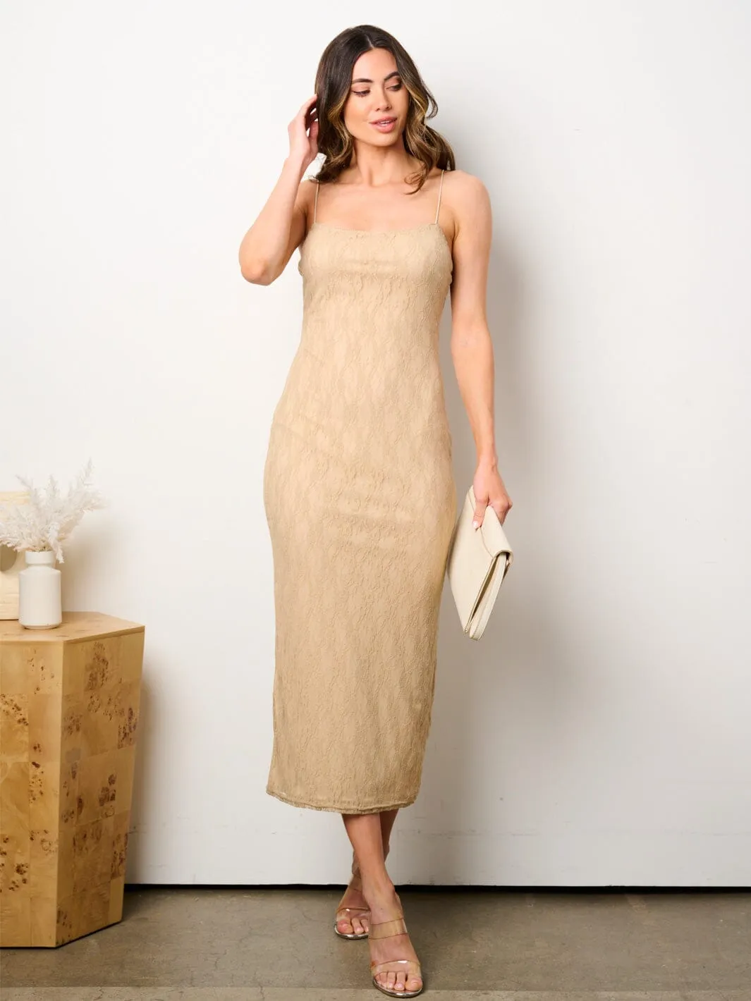 WOMEN'S SLEEVELESS BODYCON LACE MIDI DRESS
